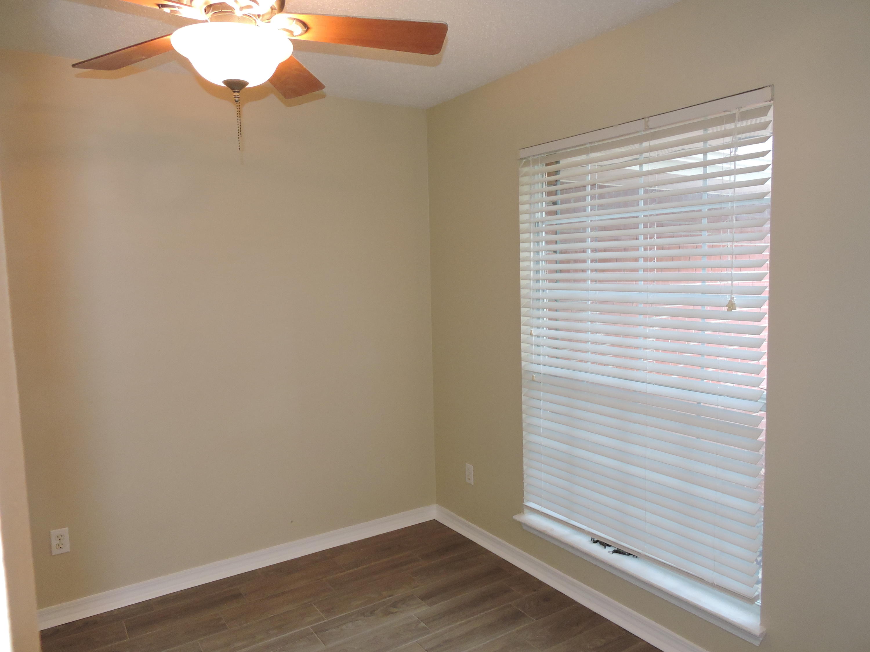 RIVERCHASE S/D PH 2 - Residential Lease