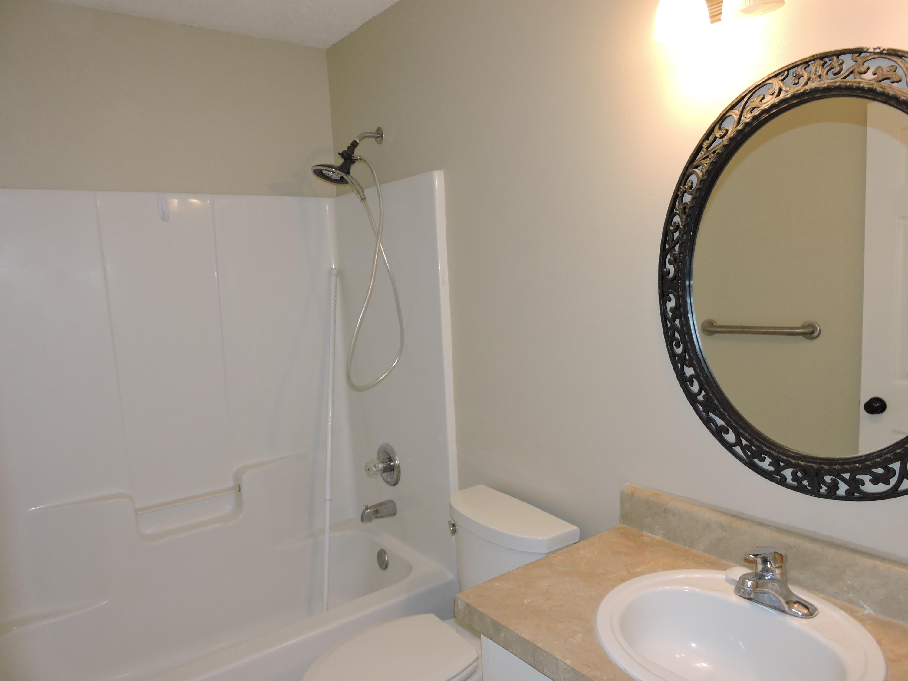 RIVERCHASE S/D PH 2 - Residential Lease