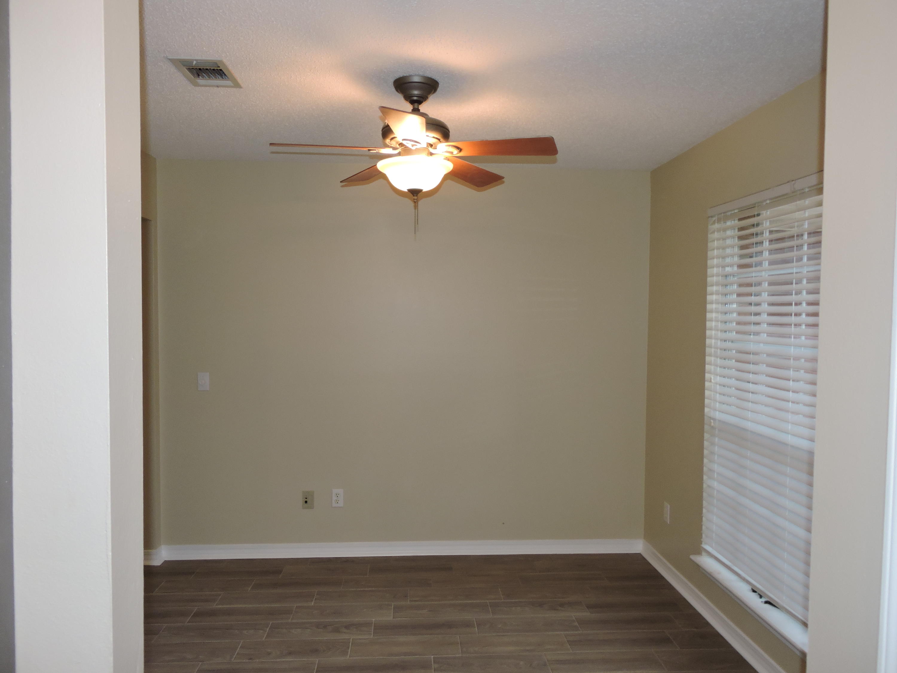 RIVERCHASE S/D PH 2 - Residential Lease