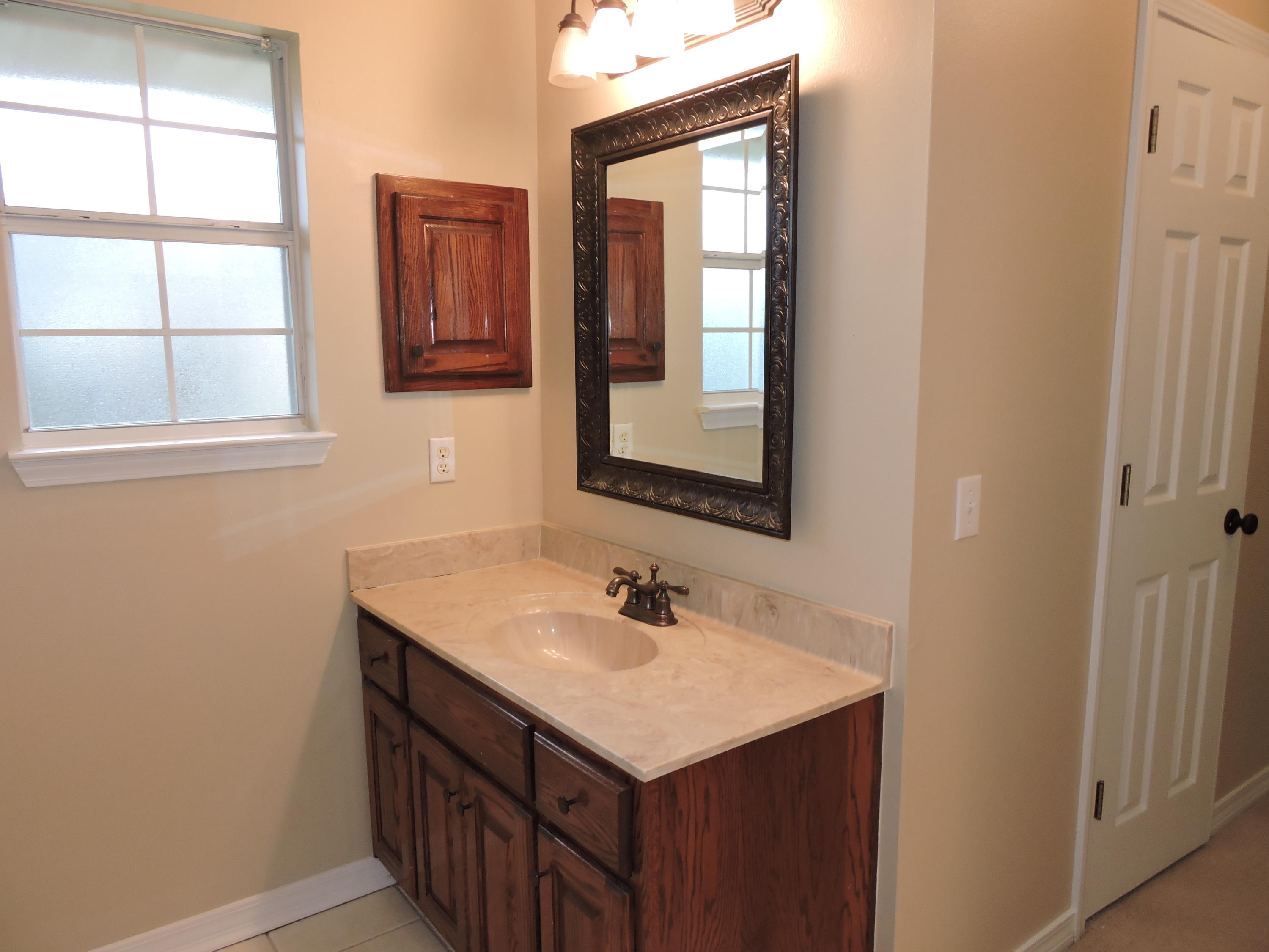 RIVERCHASE S/D PH 2 - Residential Lease
