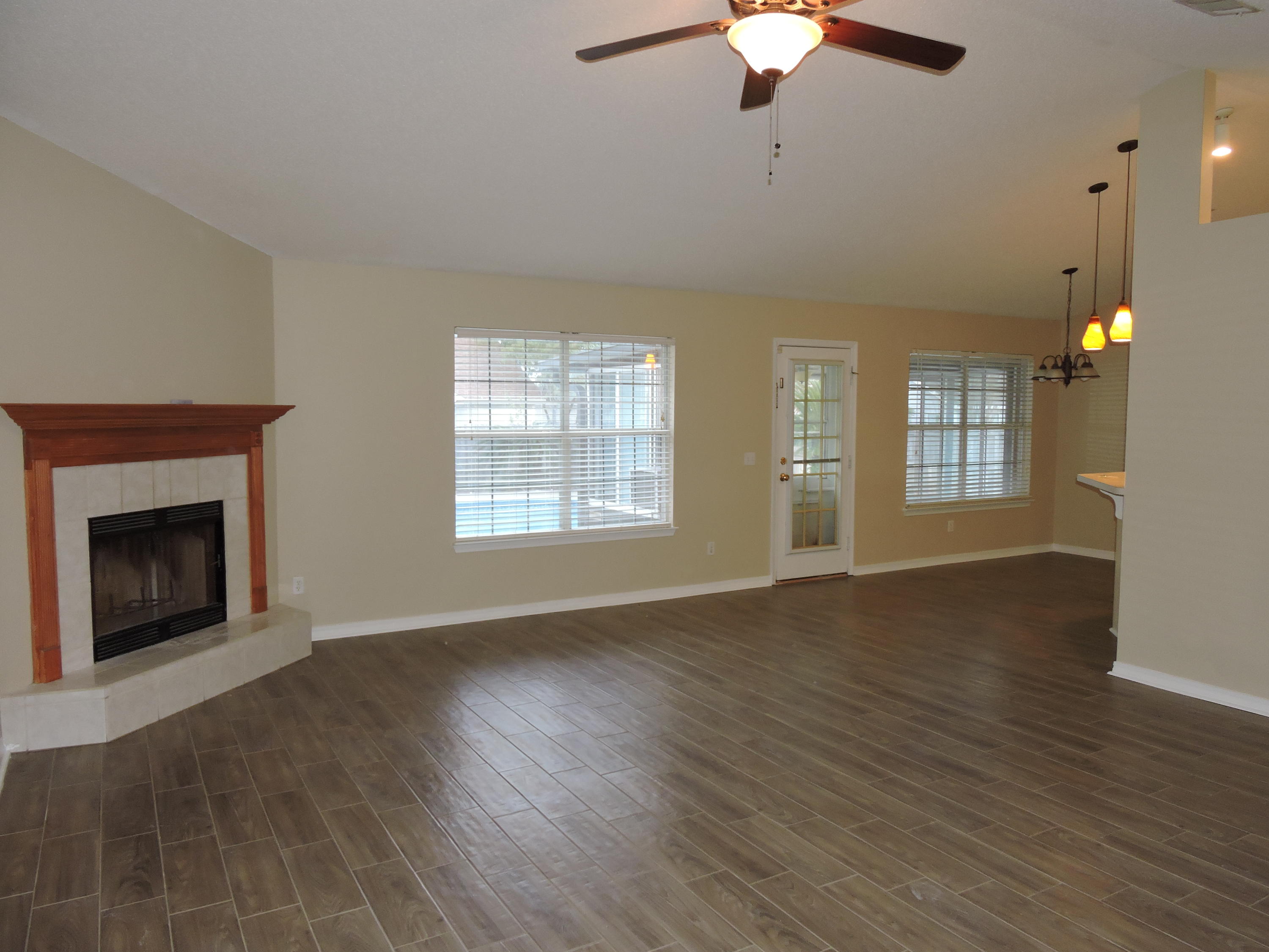 RIVERCHASE S/D PH 2 - Residential Lease