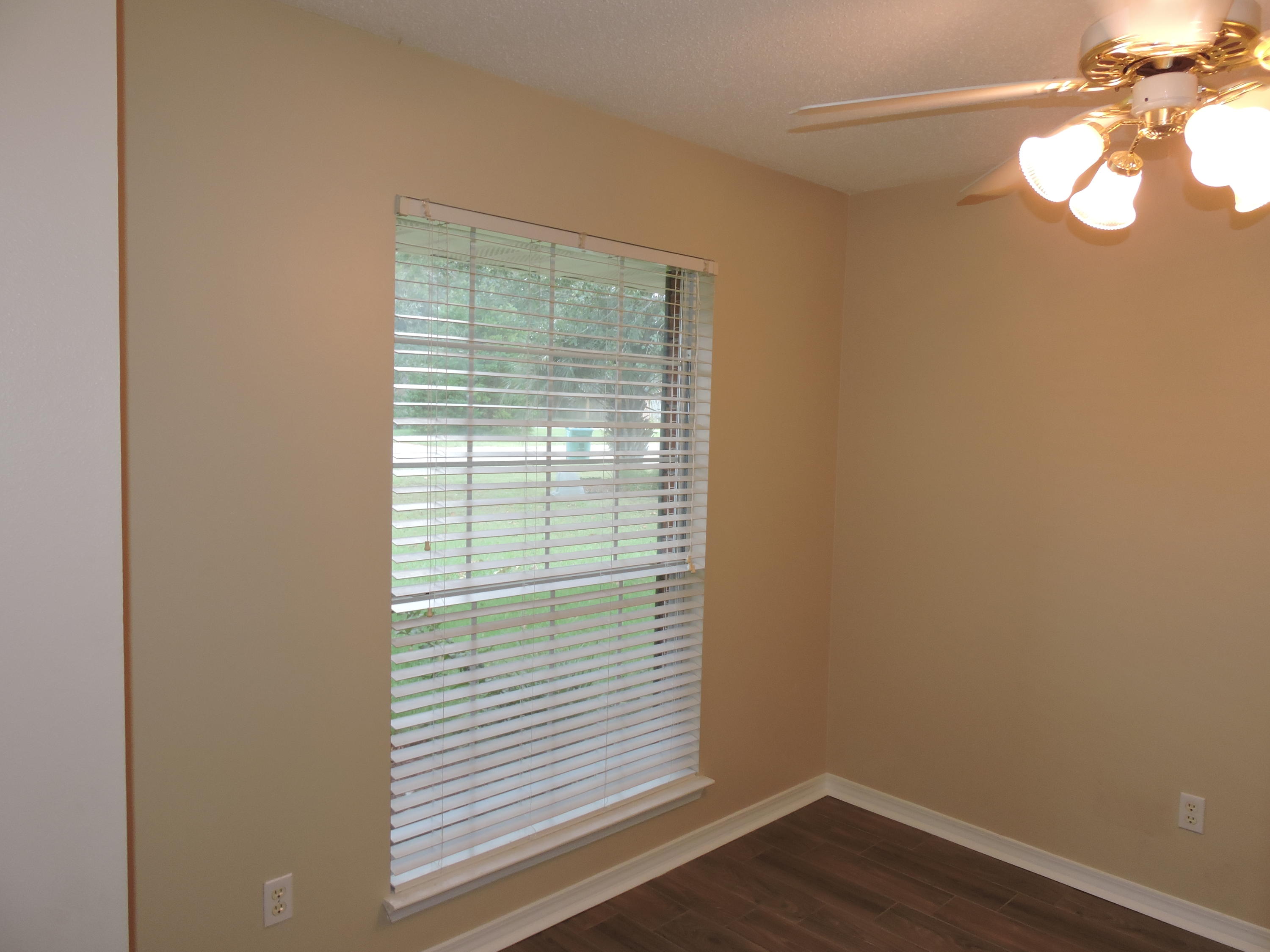 RIVERCHASE S/D PH 2 - Residential Lease