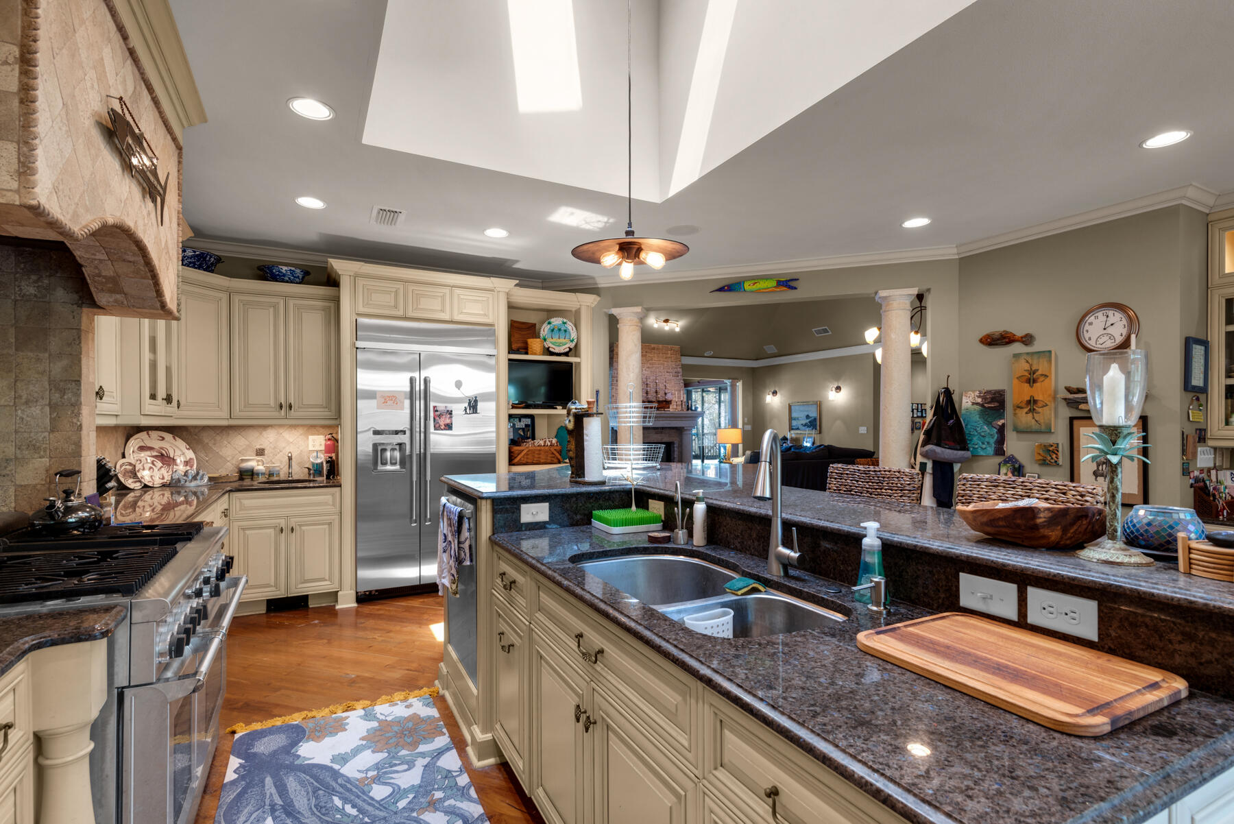 HATCHEE SHORES - Residential