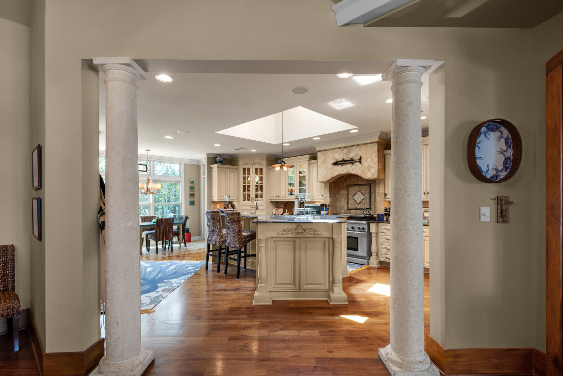 HATCHEE SHORES - Residential