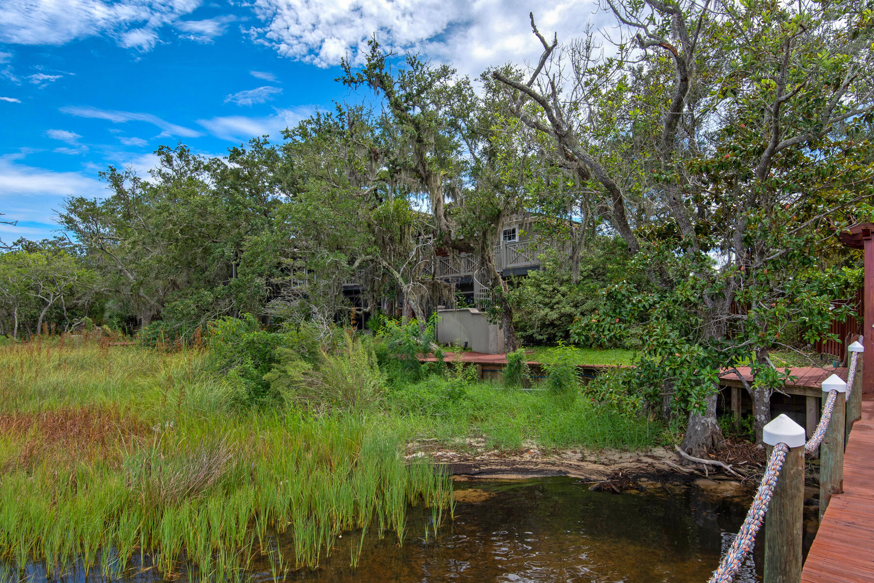 HATCHEE SHORES - Residential