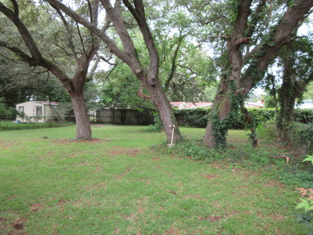 WINTHROP PLACE 1ST ADDN Lot 5 BLK C - Residential