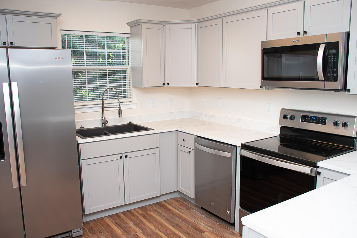 SOUTHVIEW ESTATES PH 2 - Residential Lease