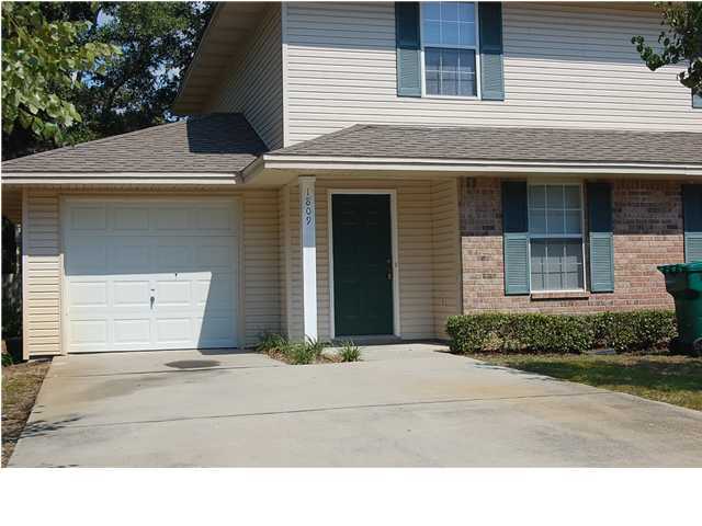 Nearly new townhome in convenient location! Each bedroom has full bath, lots of closet space, washer/dryer connections. Lawn service and pest control provided by owner. Don't miss out! Available October 29, 2020.