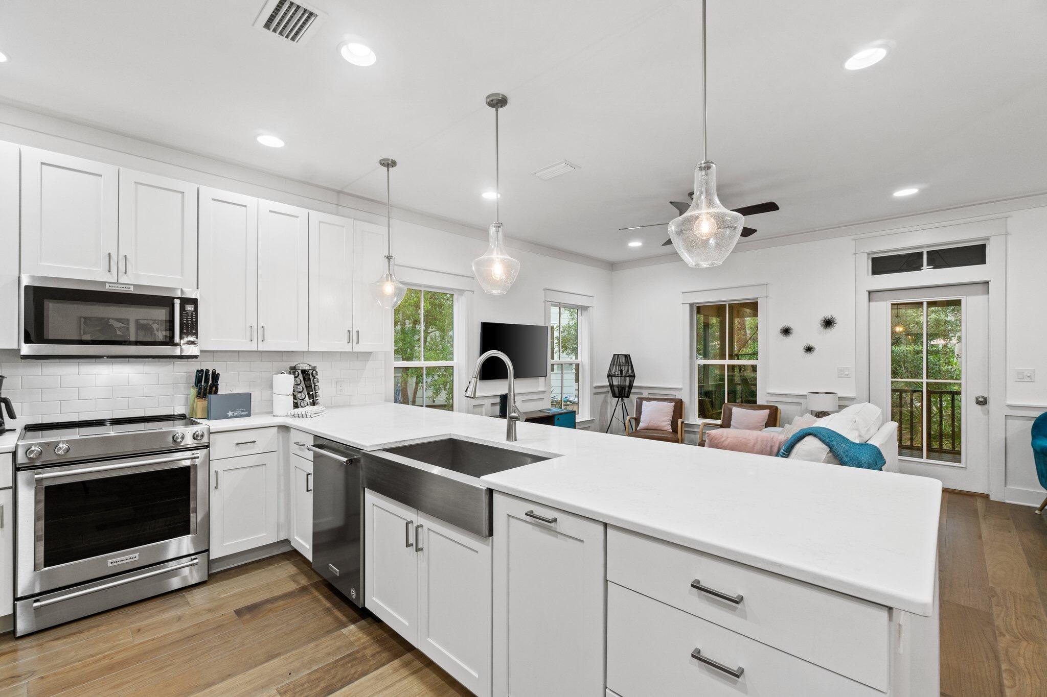 MAGNOLIA COTTAGES BY THE SEA - Residential