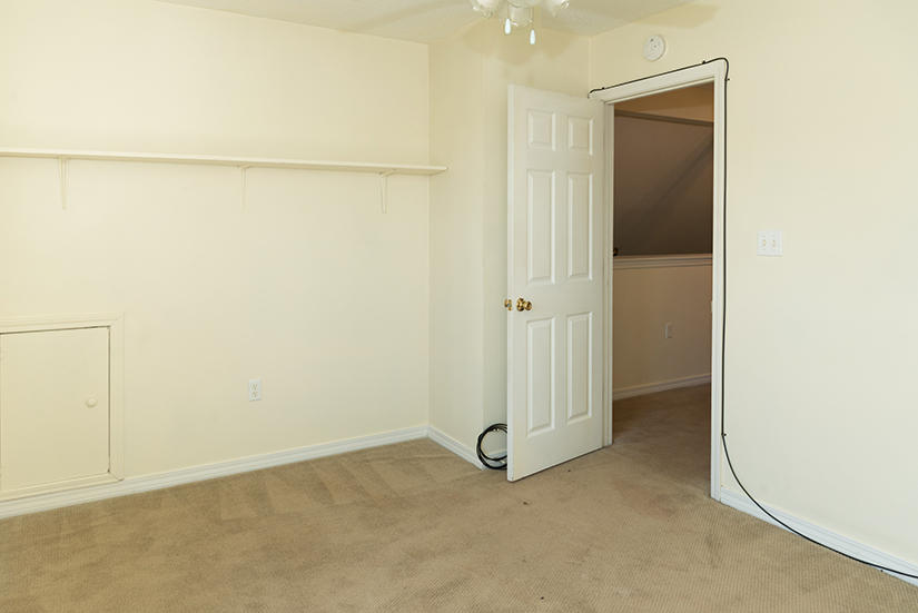 PARISH PINES - Residential Lease