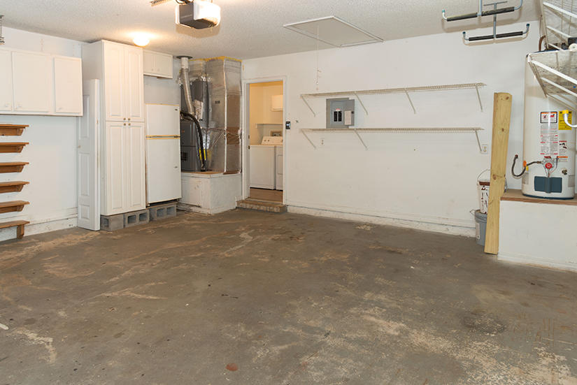 PARISH PINES - Residential Lease