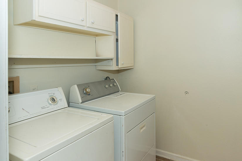 PARISH PINES - Residential Lease