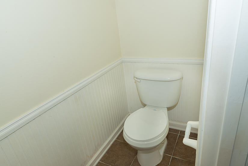 PARISH PINES - Residential Lease