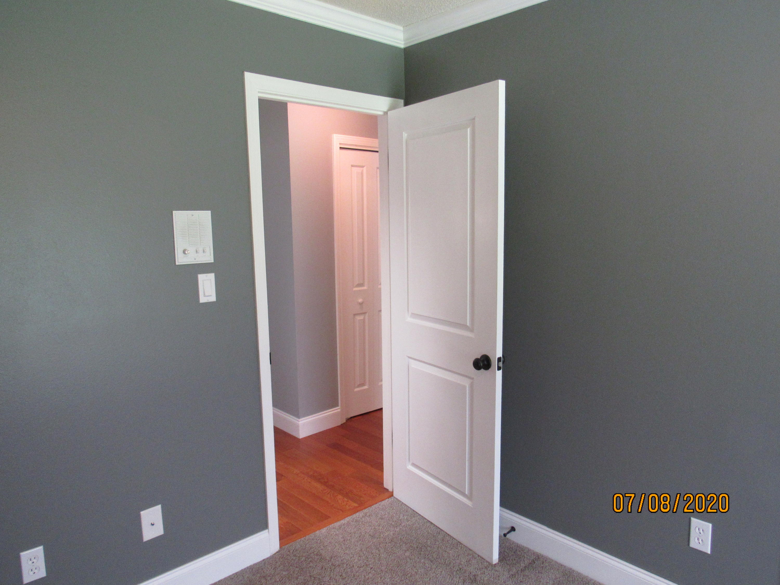 VALPARAISO PINECREST 6 - Residential Lease