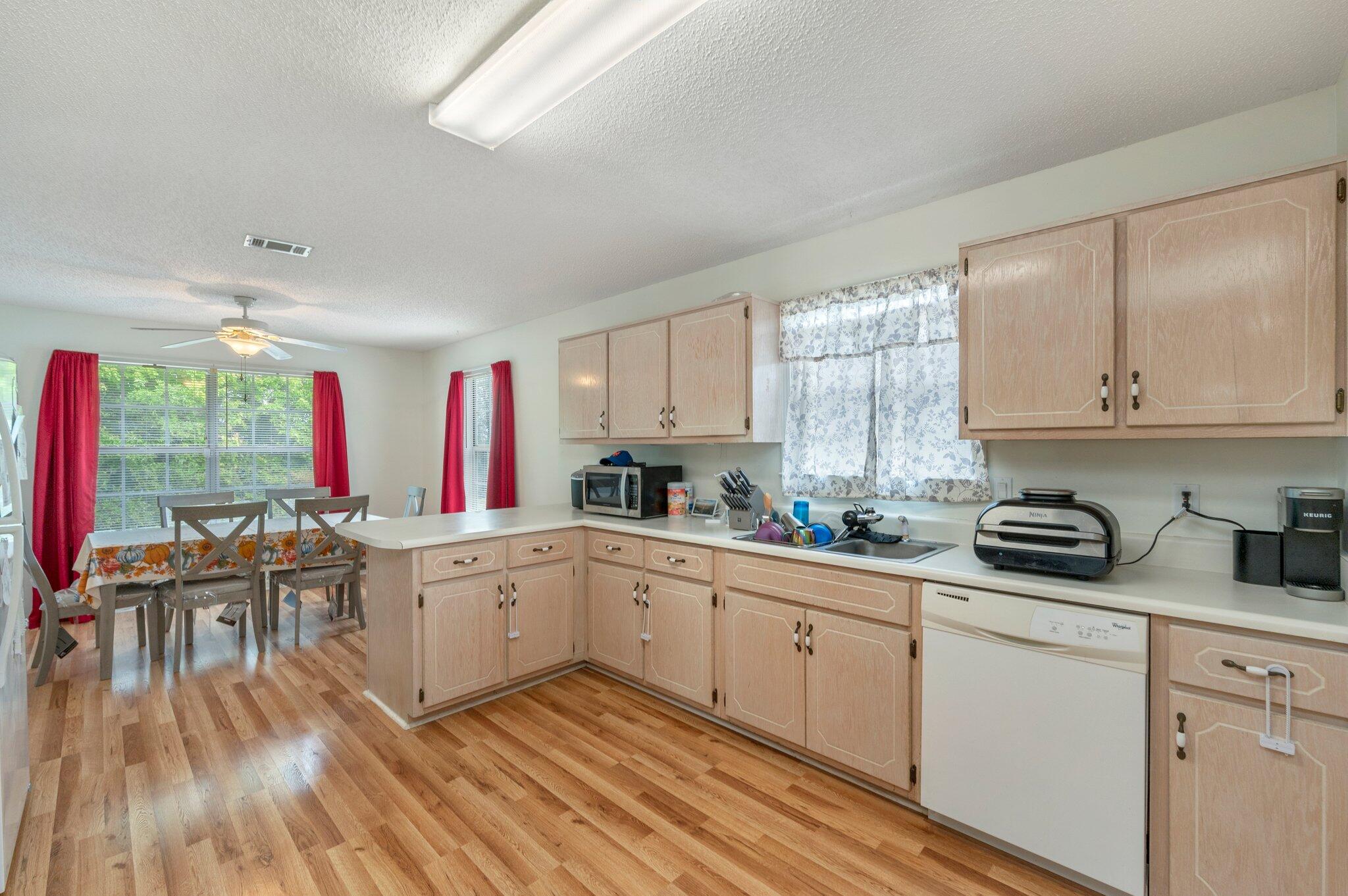 PARK PLACE V - Residential Lease