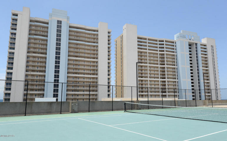 MAJESTIC BEACH TOWERS I - Residential