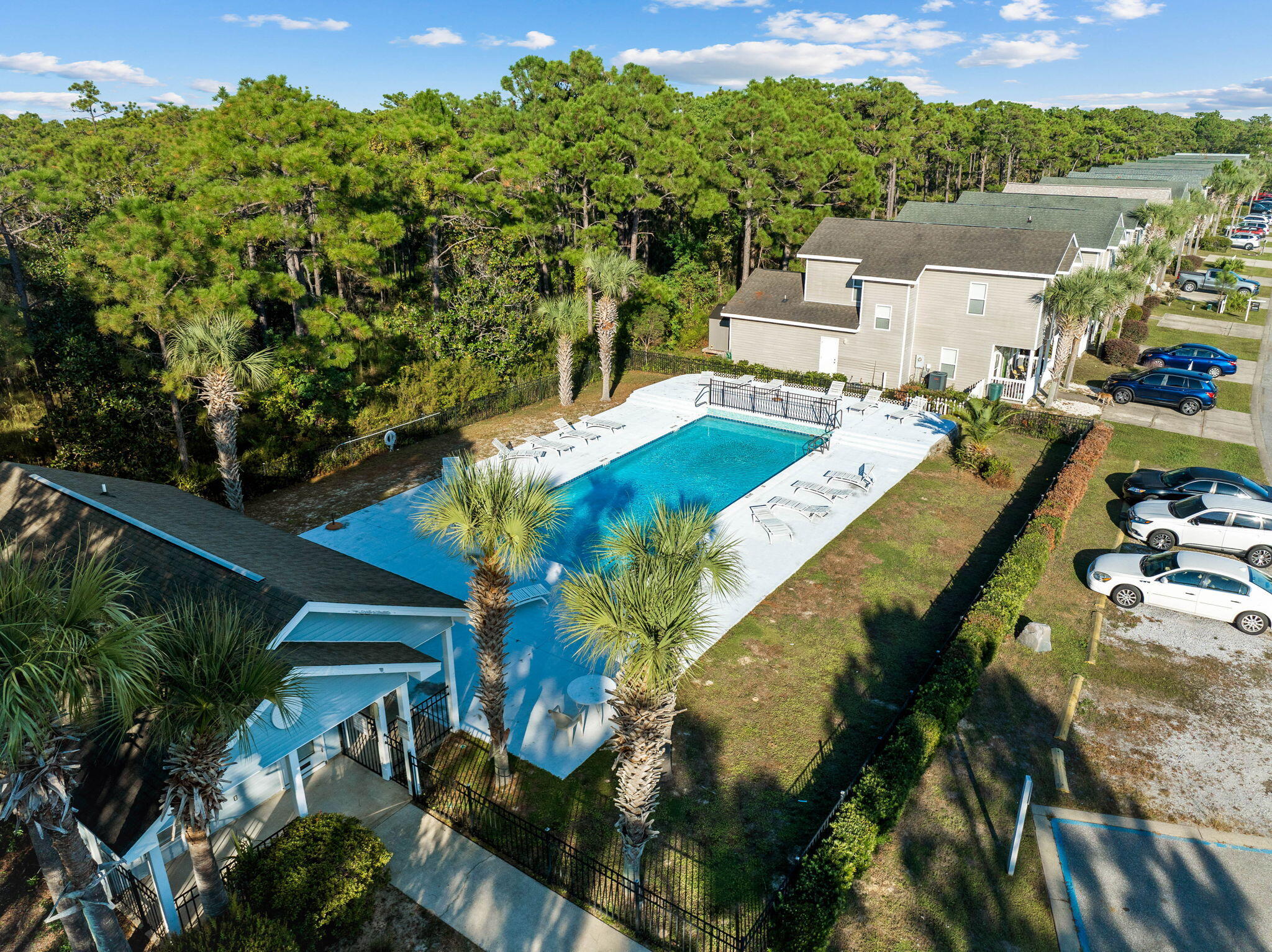 ENCHANTED ESTATES - Residential Lease