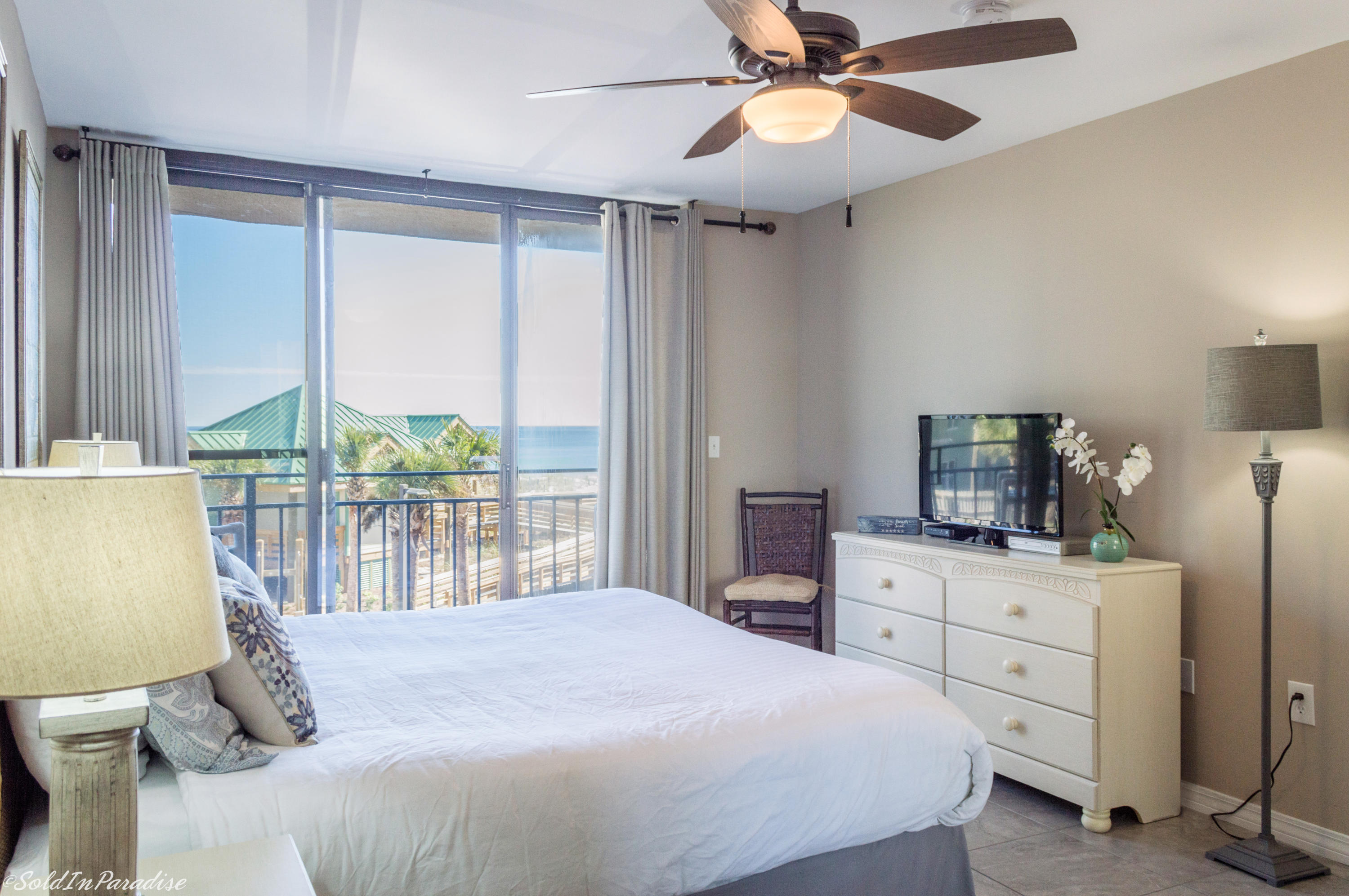NAUTILUS CONDO - Residential
