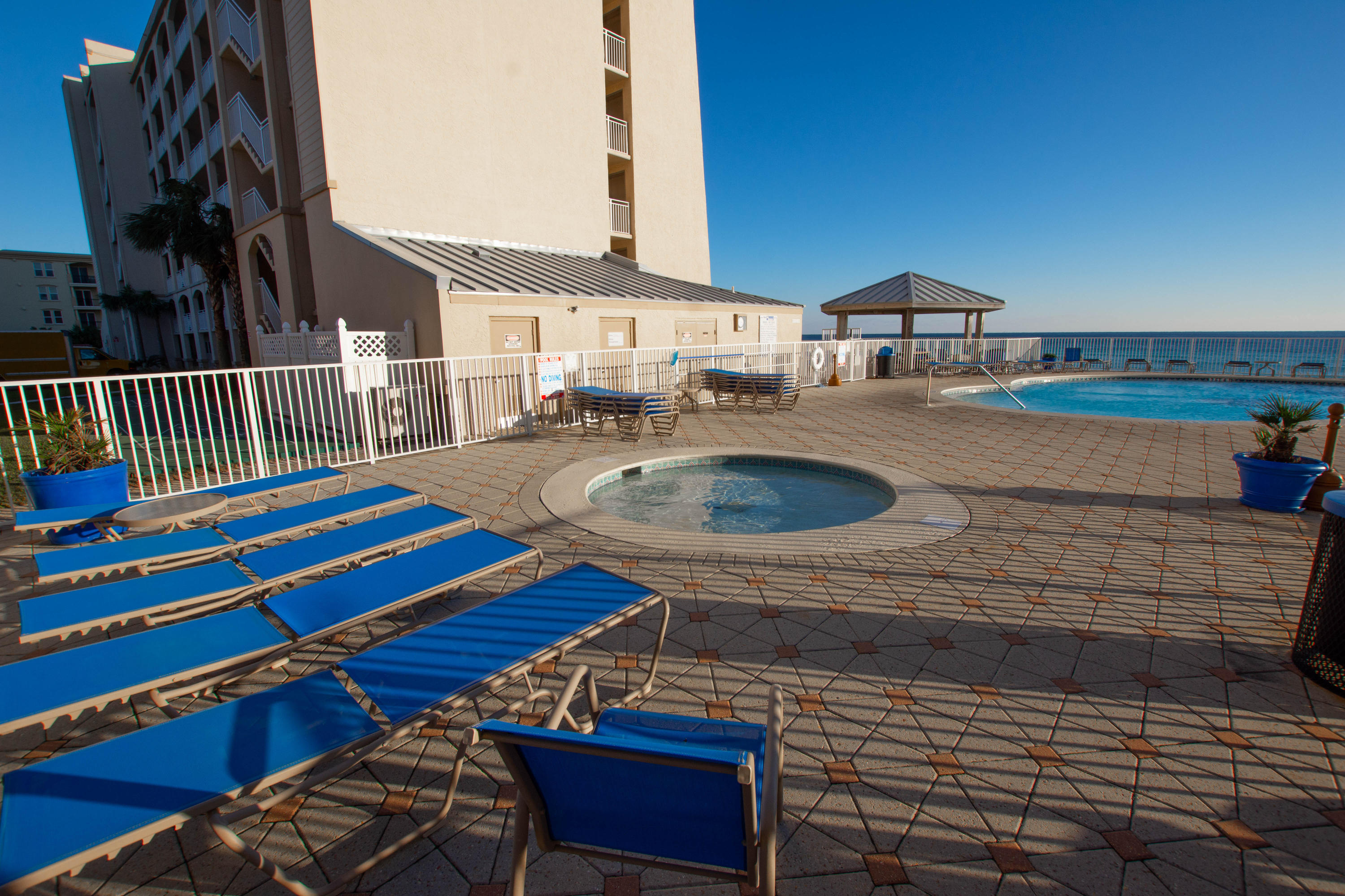 BEACH HOUSE CONDO PH 2 - Residential