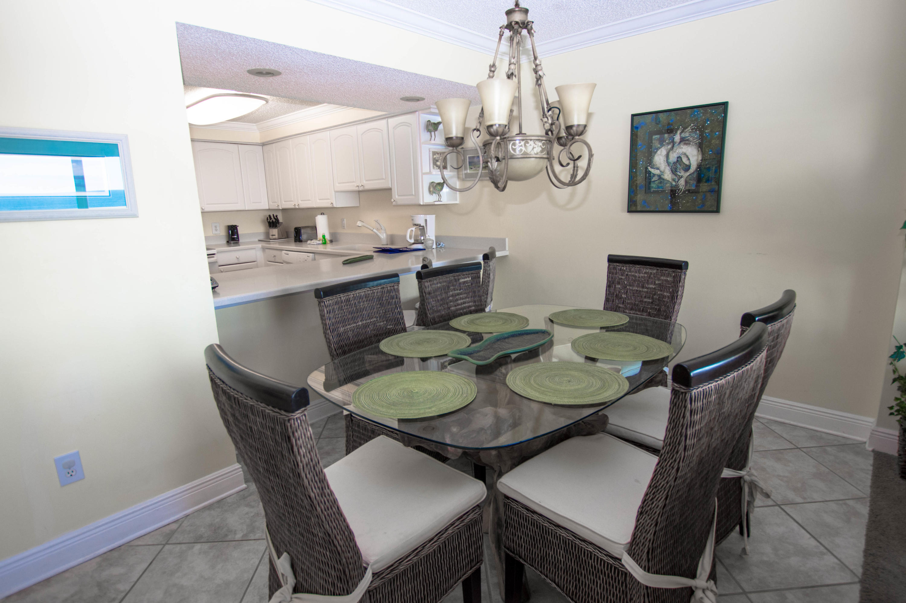 BEACH HOUSE CONDO PH 2 - Residential
