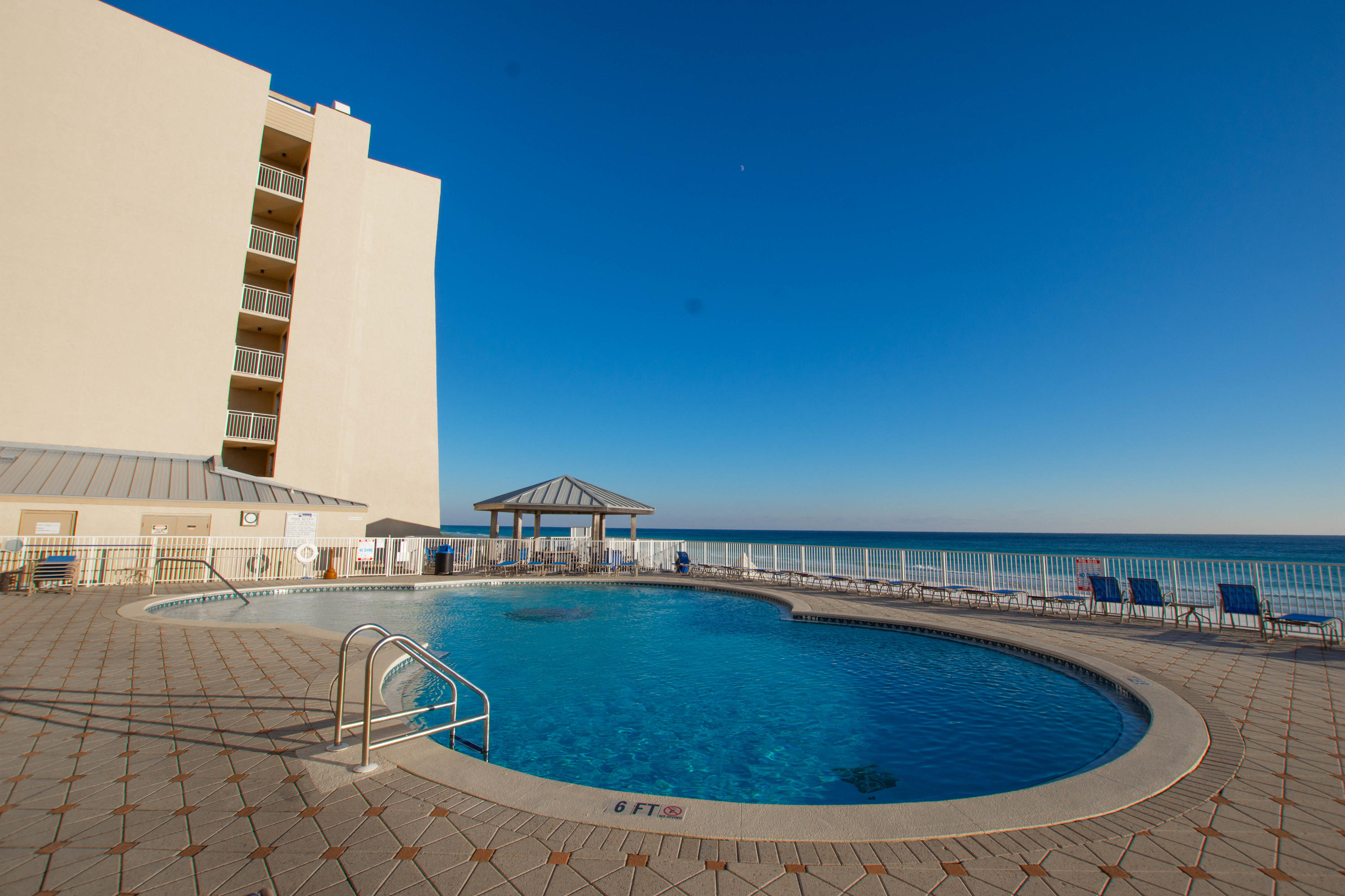 BEACH HOUSE CONDO PH 2 - Residential