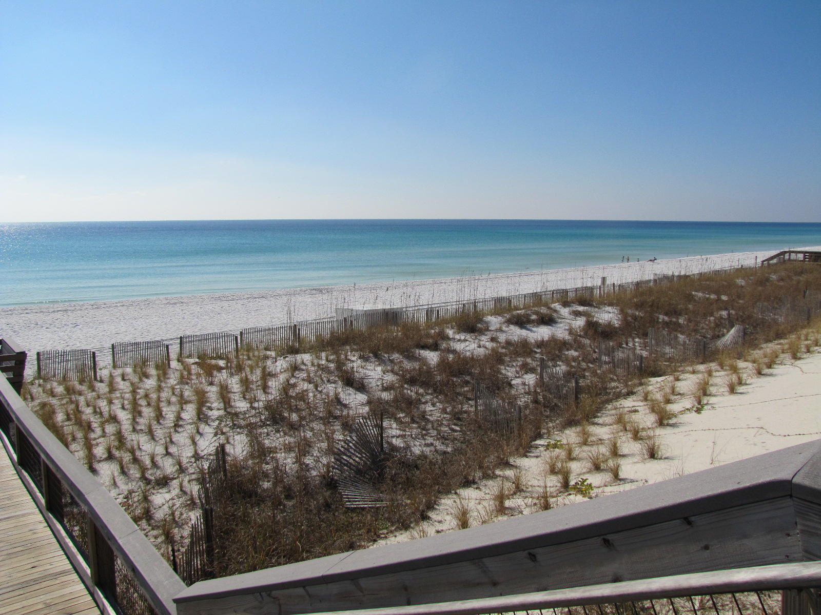 PARADISE RETREAT - Residential Lease