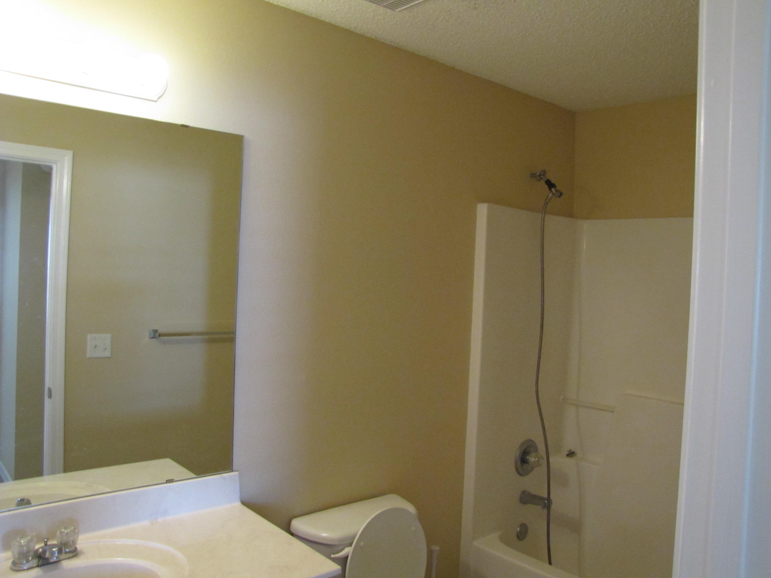 PARADISE RETREAT - Residential Lease