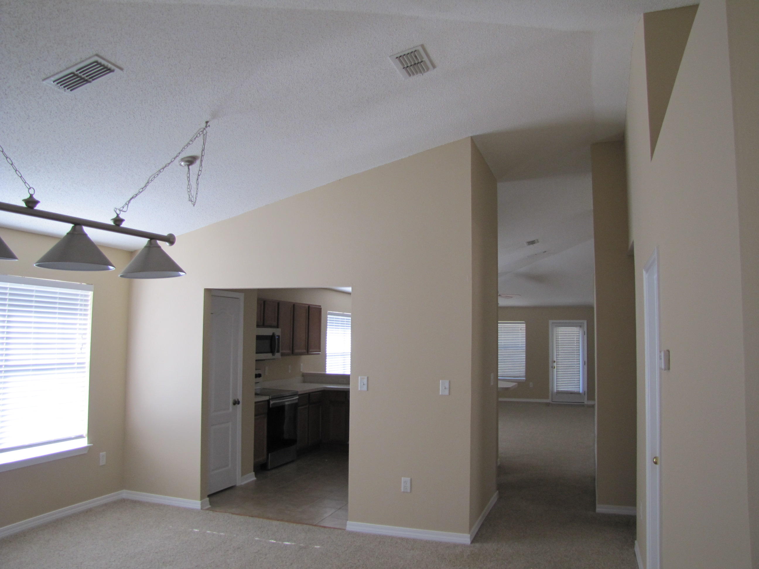 PARADISE RETREAT - Residential Lease
