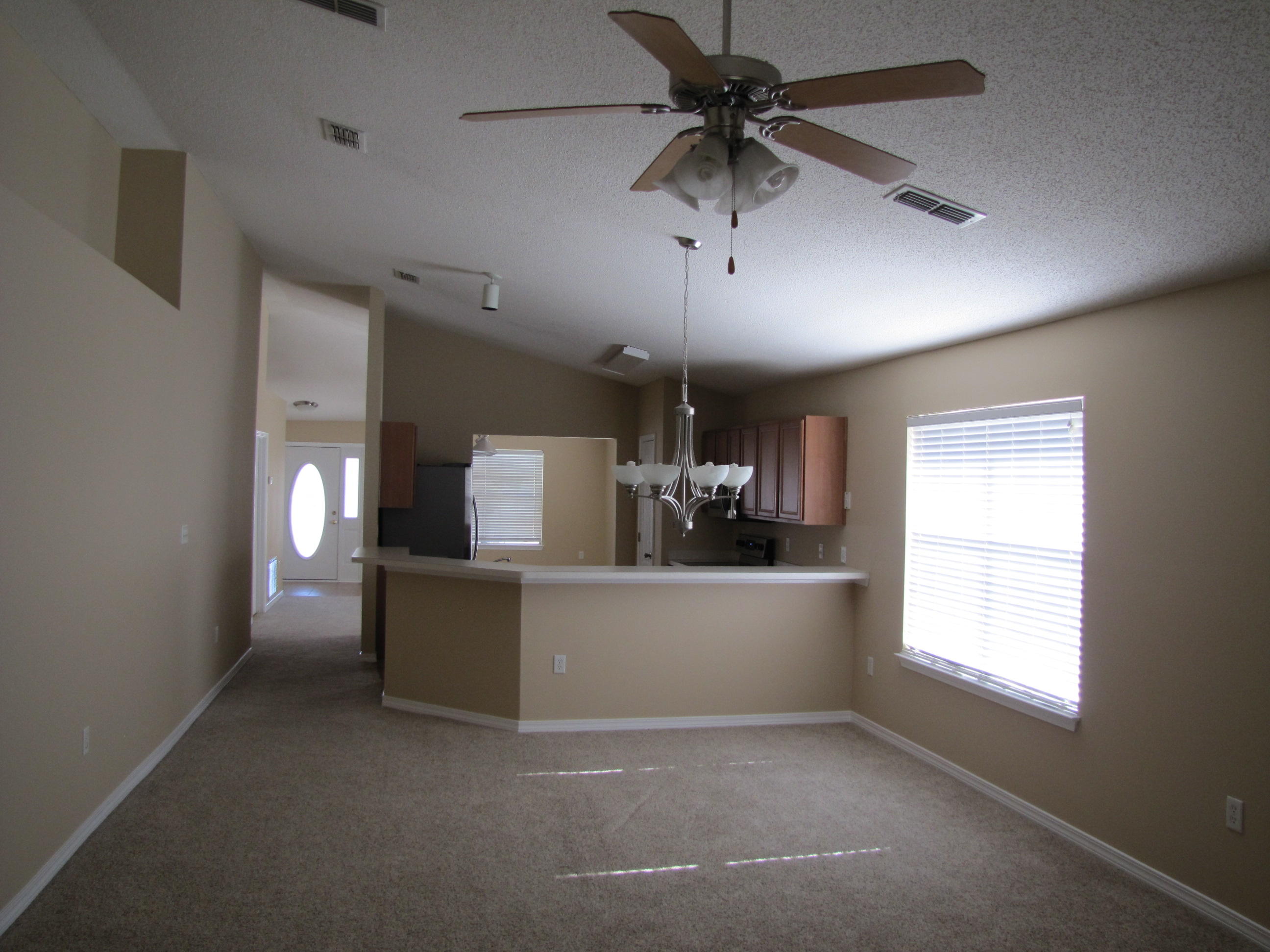 PARADISE RETREAT - Residential Lease