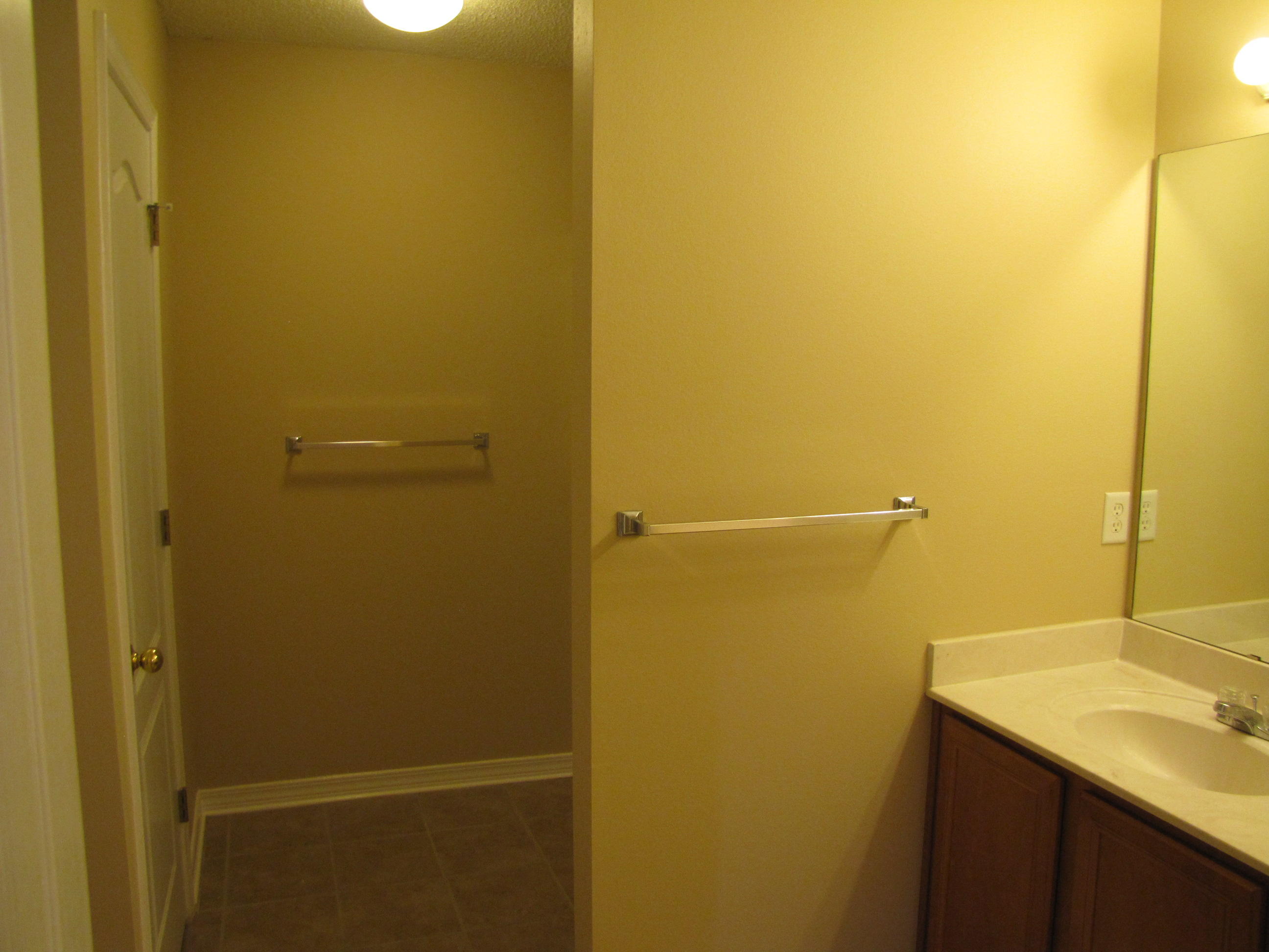 PARADISE RETREAT - Residential Lease