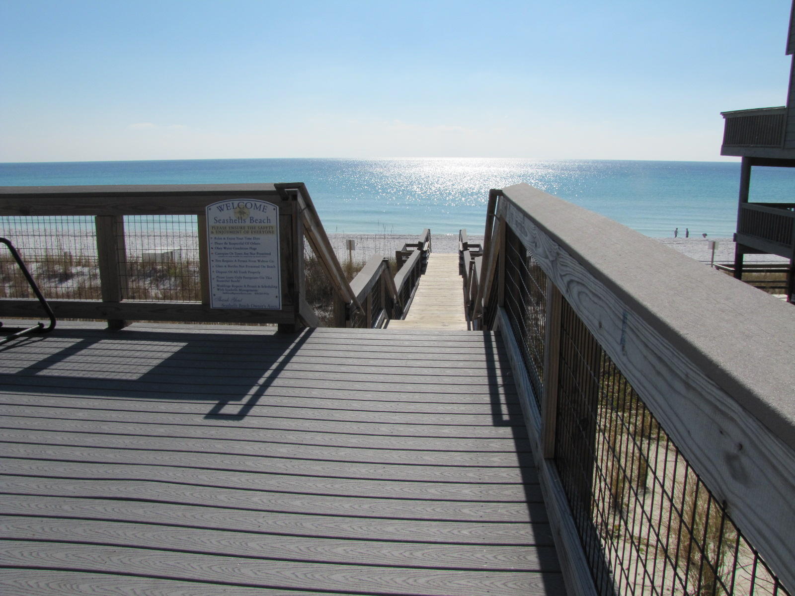 PARADISE RETREAT - Residential Lease