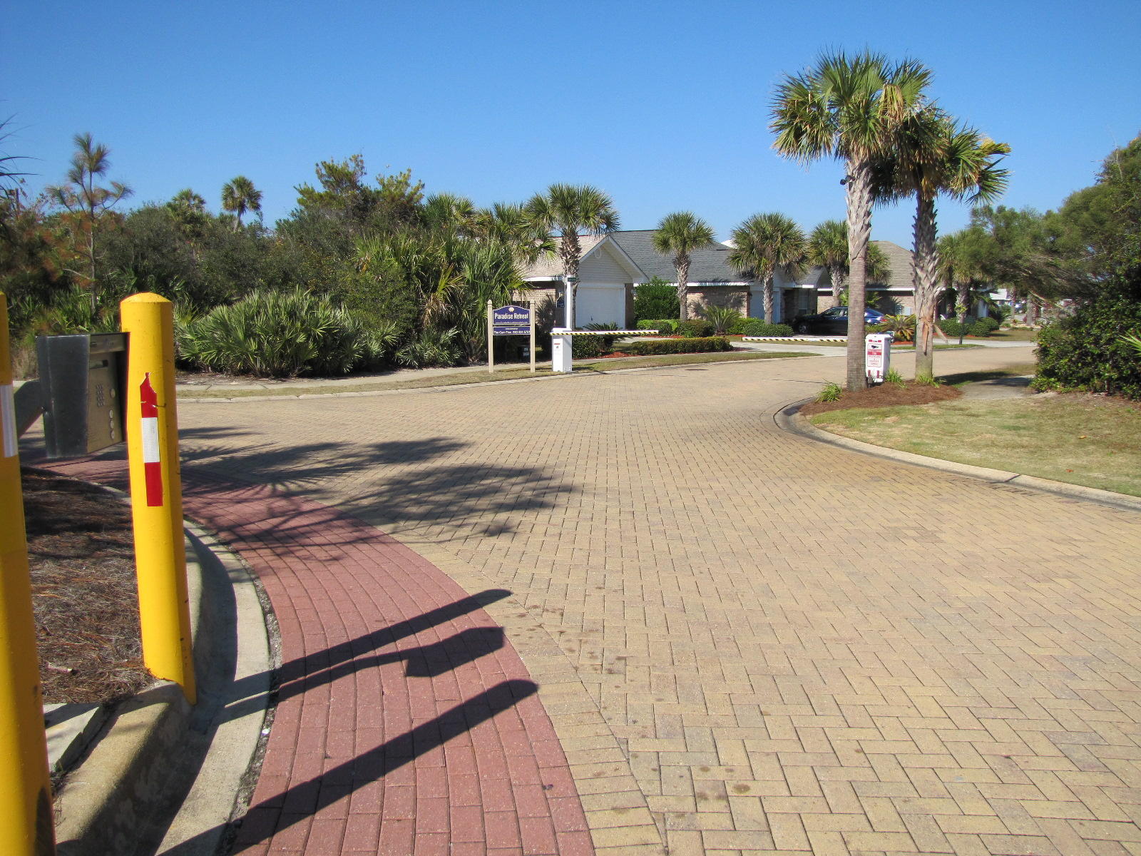 PARADISE RETREAT - Residential Lease