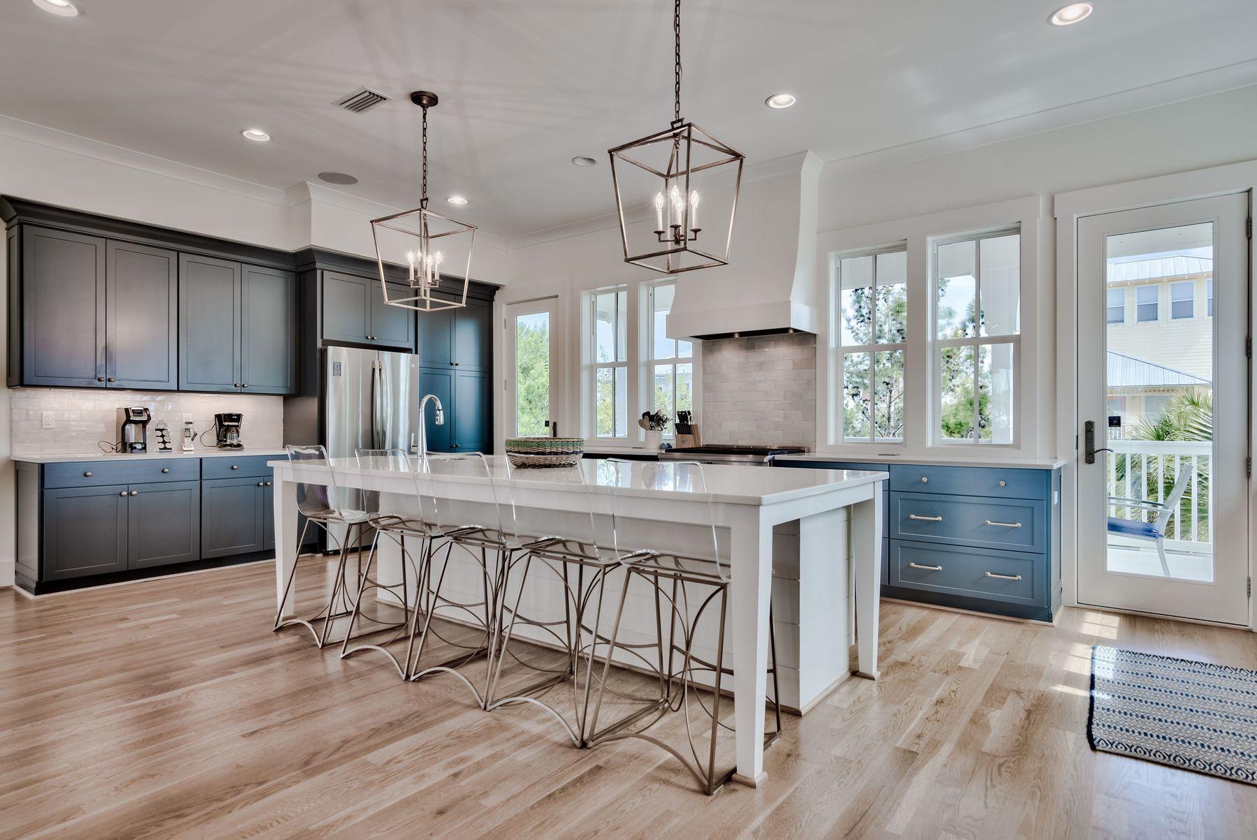 OLD FLORIDA BEACH - Residential