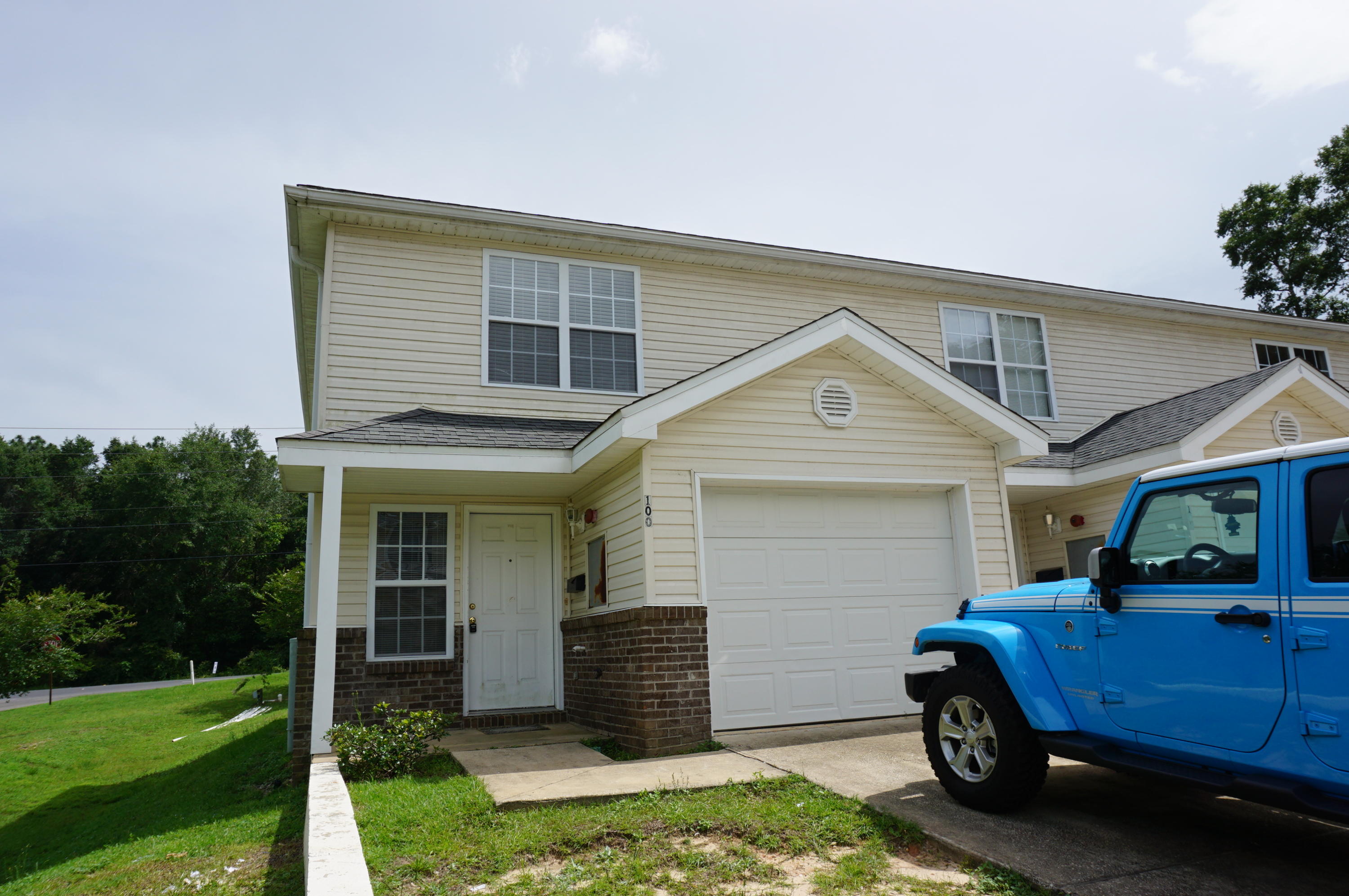 BRACKIN PLACE - Residential Lease