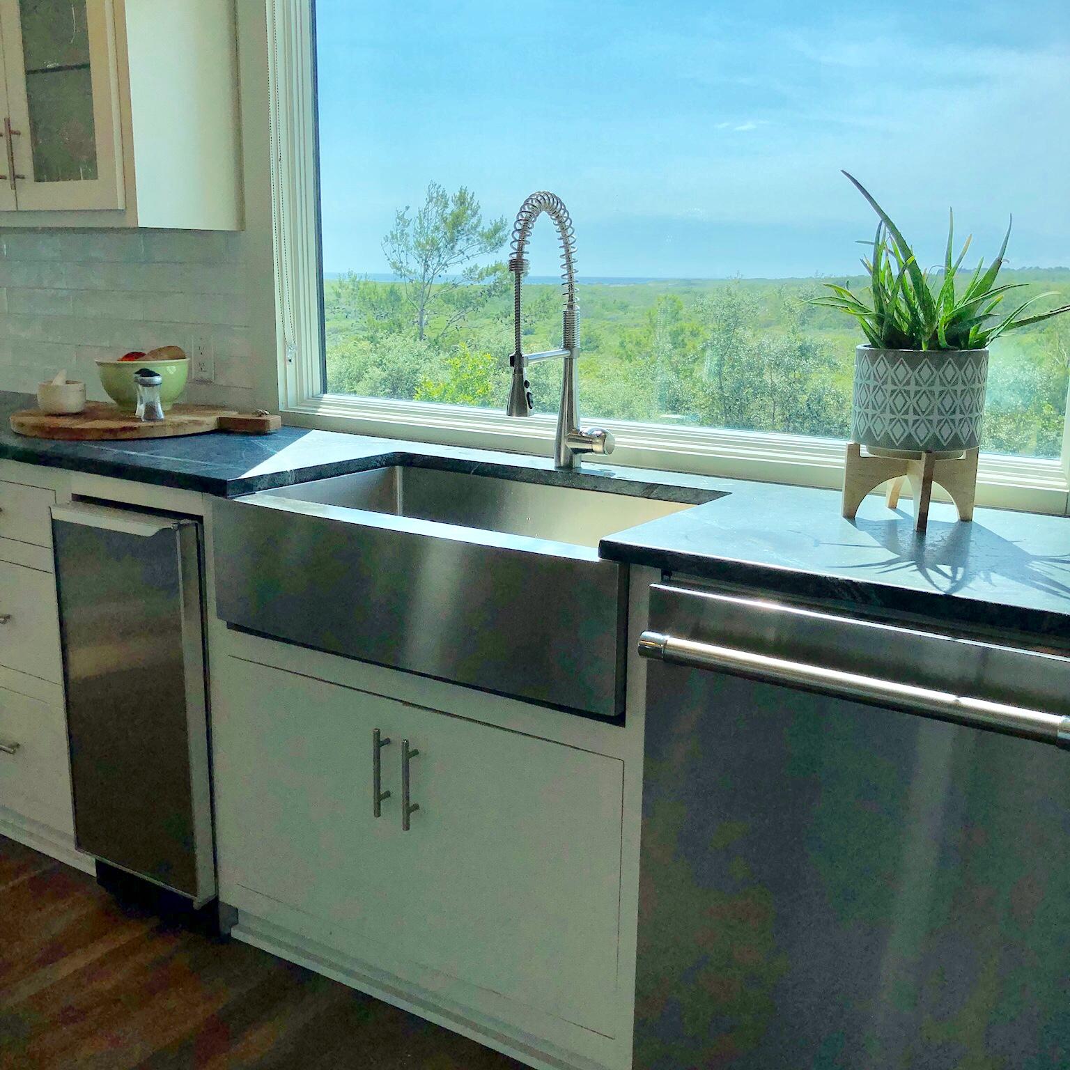 BEACH HIGHLAND - Residential