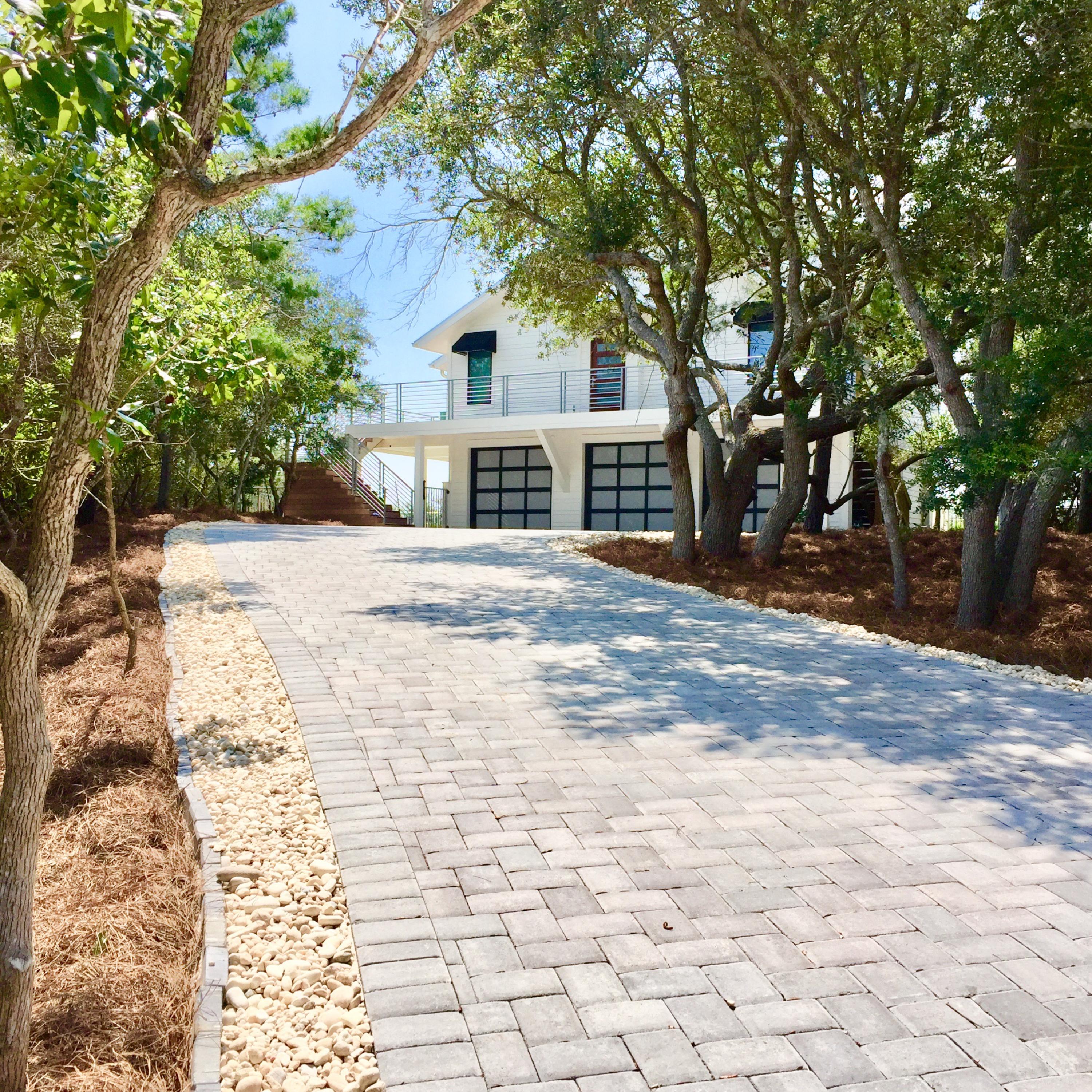 BEACH HIGHLAND - Residential