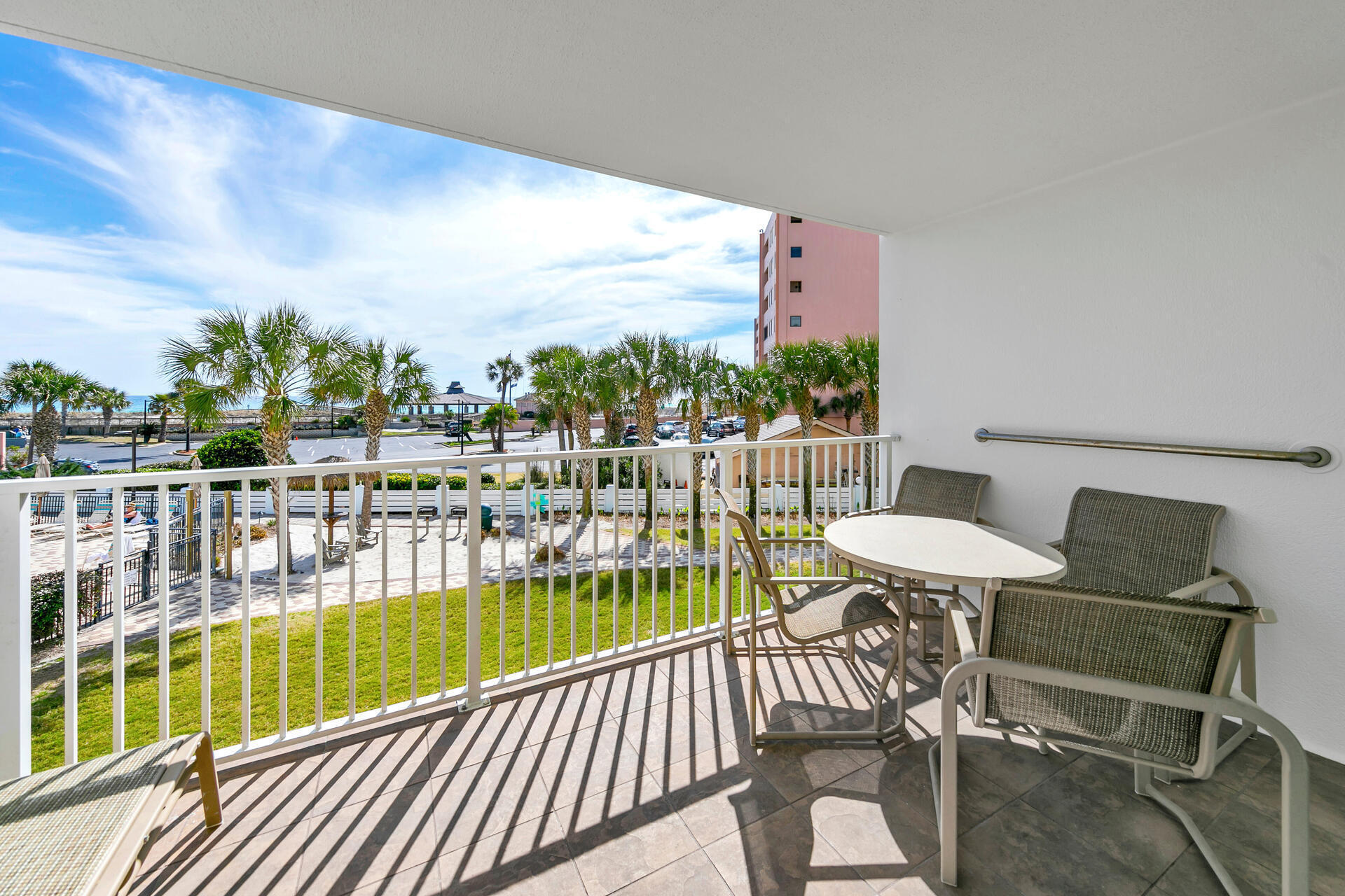 ISLANDER CONDO PH 2 - Residential
