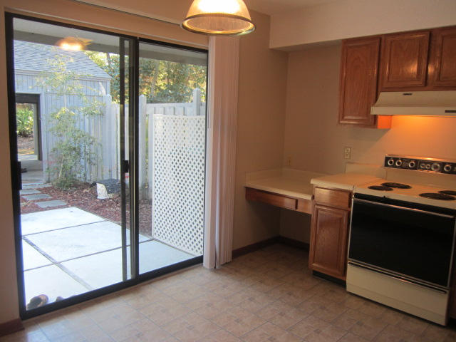 ROYAL OAKS S/D - Residential Lease