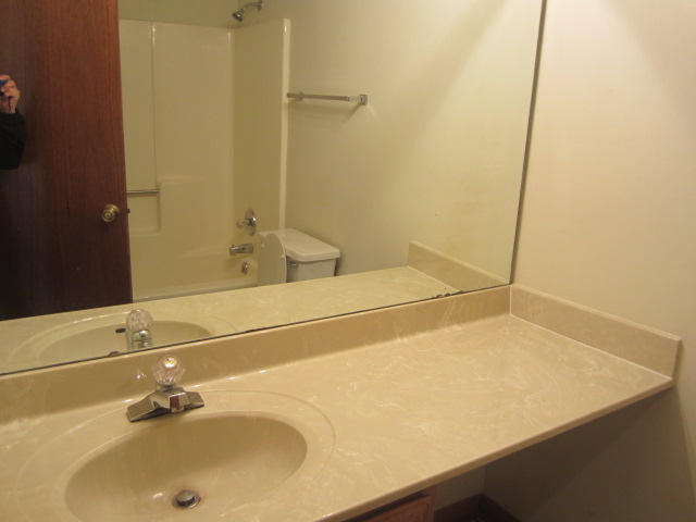 ROYAL OAKS S/D - Residential Lease