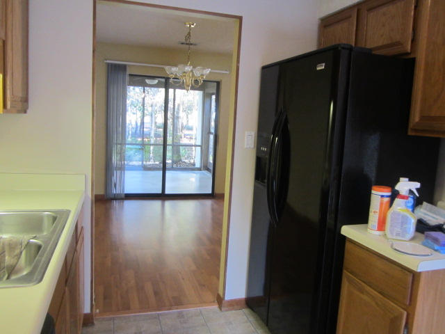 ROYAL OAKS S/D - Residential Lease