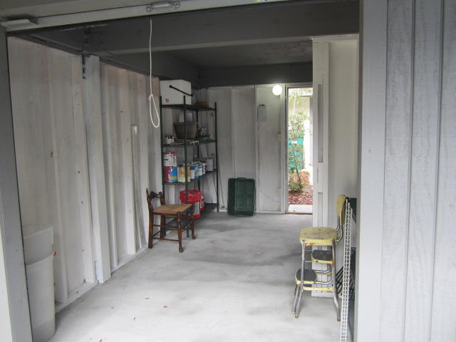 ROYAL OAKS S/D - Residential Lease