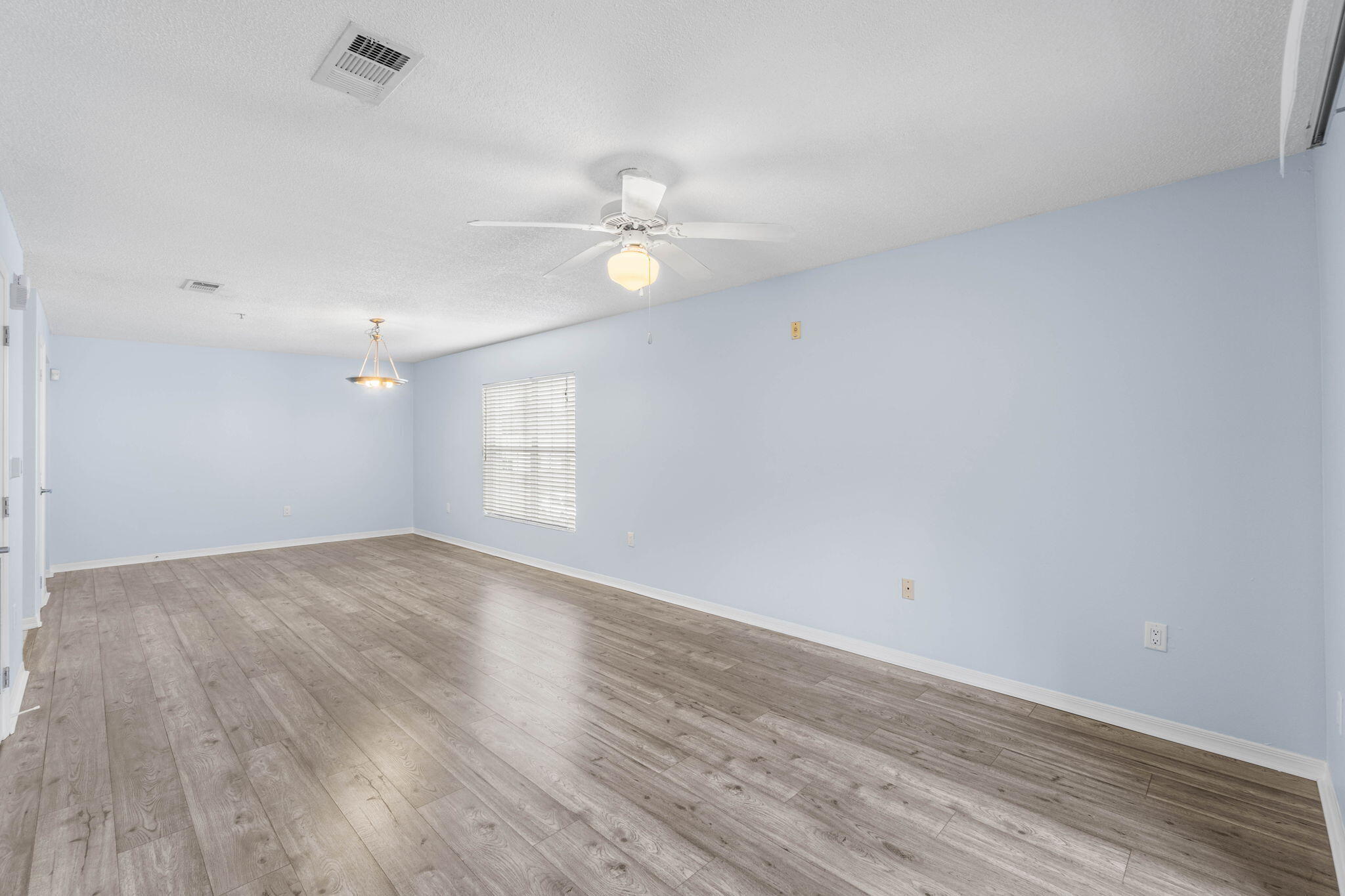 FLORIDA CLUB - Residential Lease
