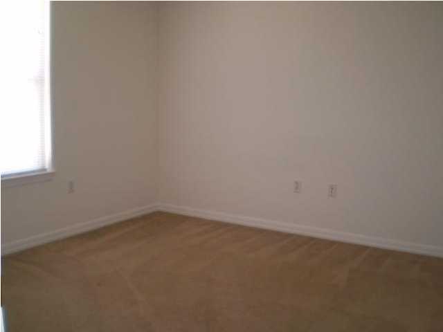 CREEKSIDE - Residential Lease