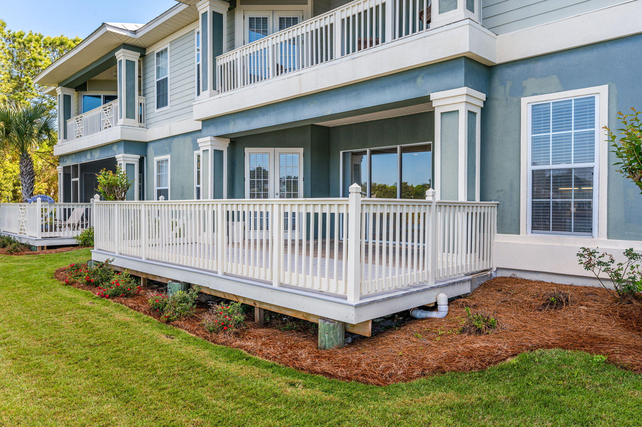 CRYSTAL COVE - Residential