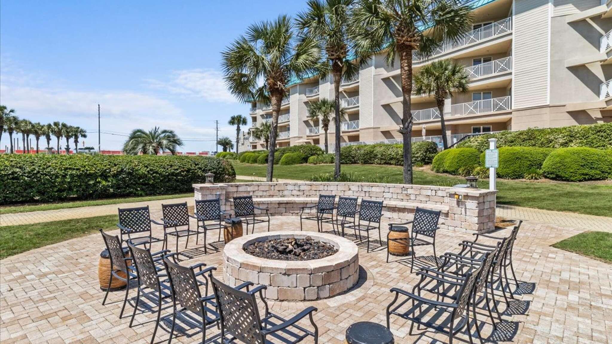 AMALFI COAST RESORT - Residential Lease