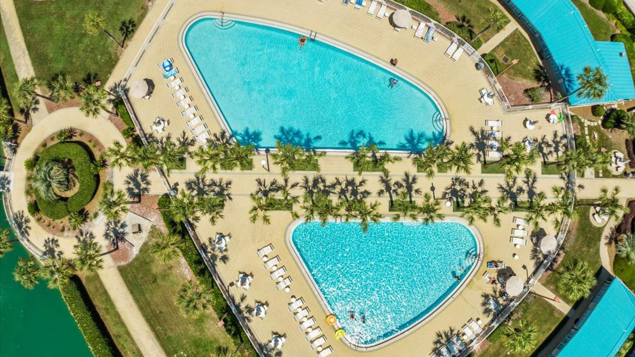 AMALFI COAST RESORT - Residential Lease