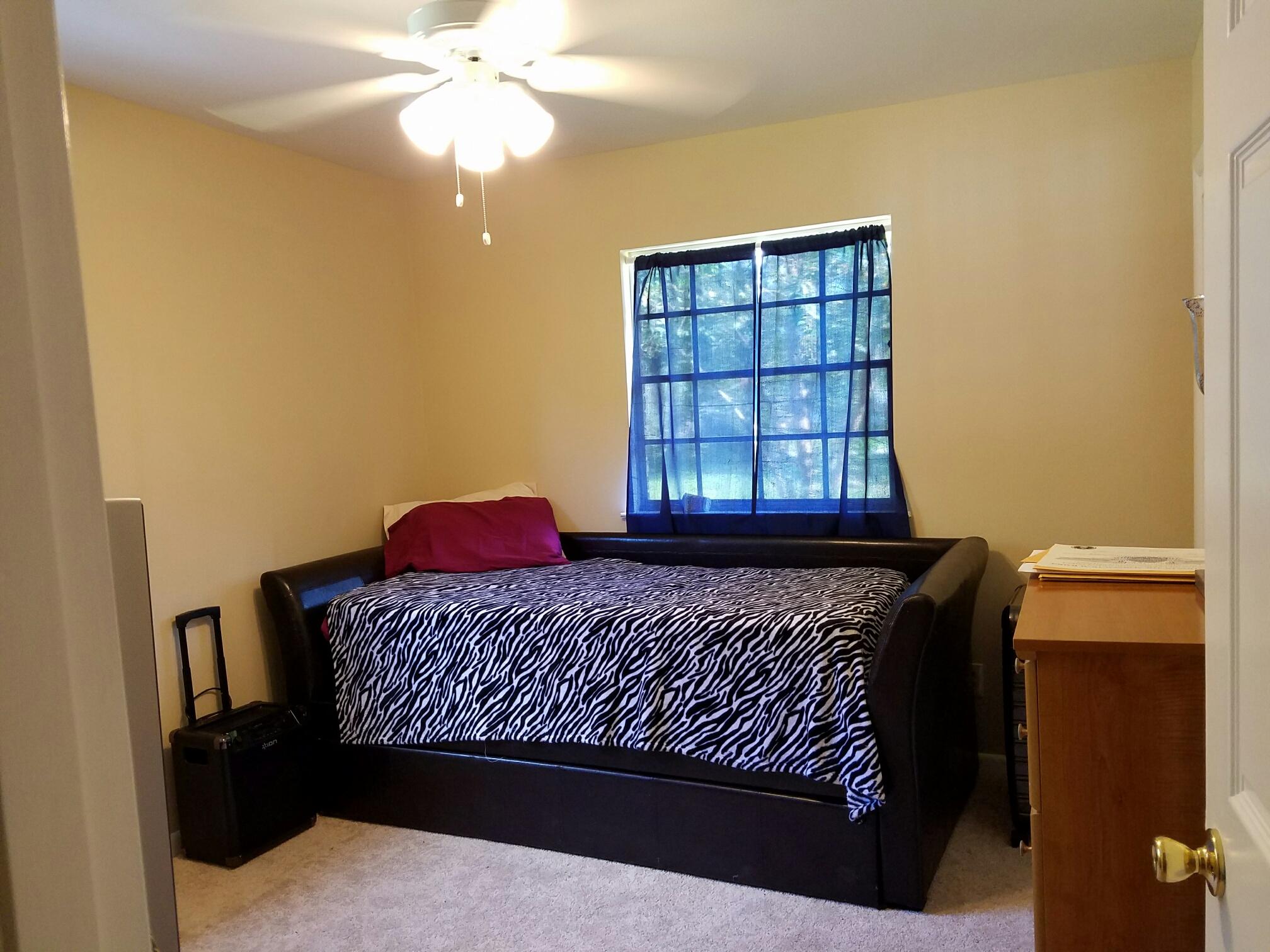 COLONY ESTATES 3RD ADDN - Residential Lease