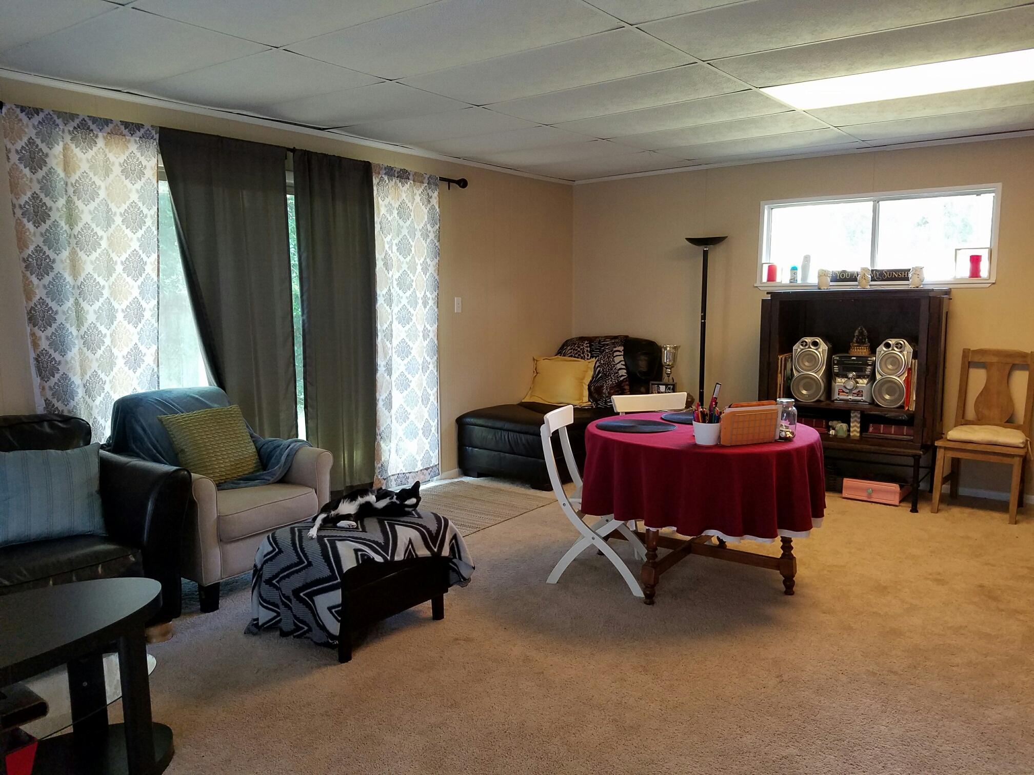 COLONY ESTATES 3RD ADDN - Residential Lease