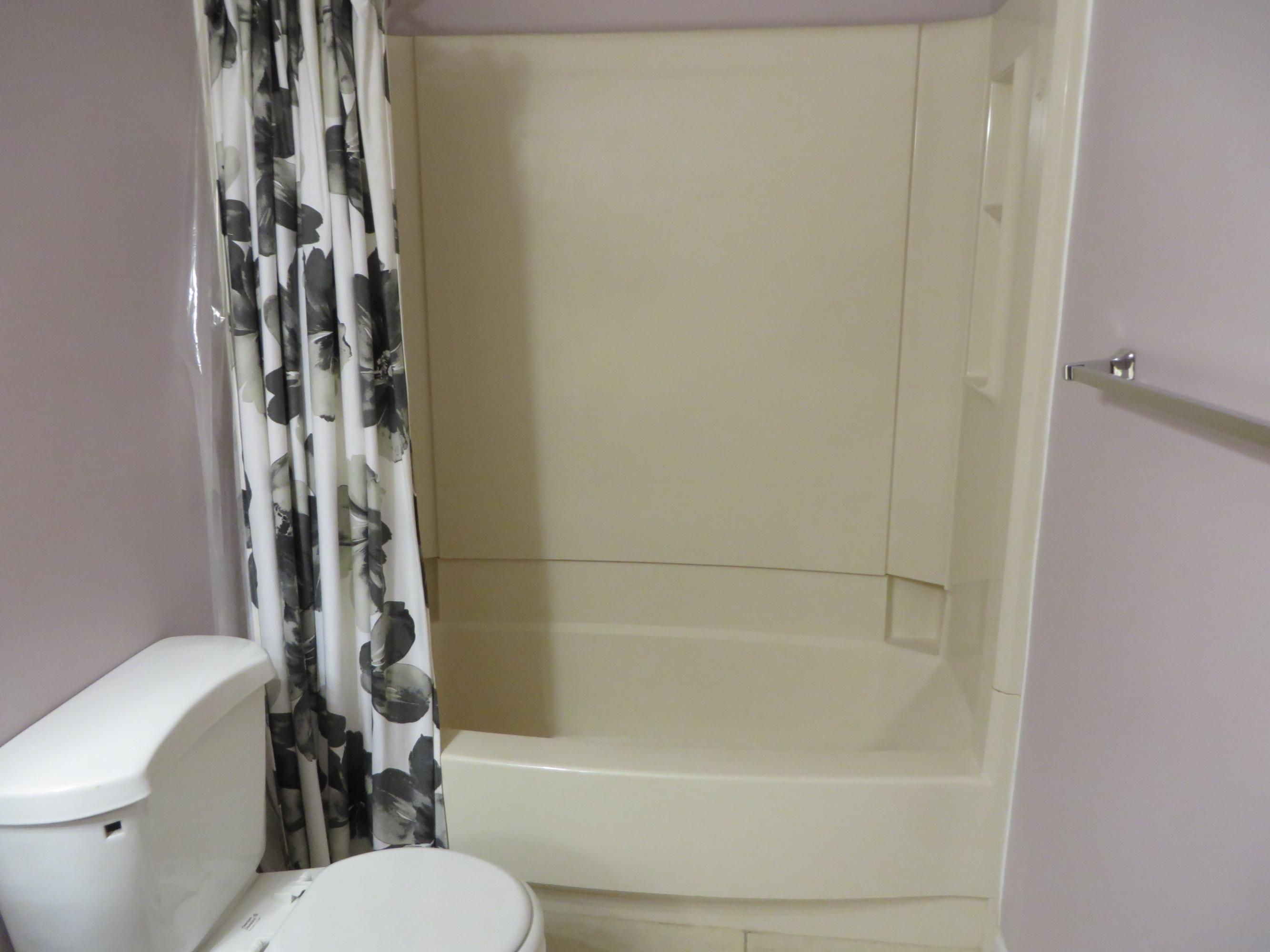 CEDAR RIDGE PH 11B - Residential Lease