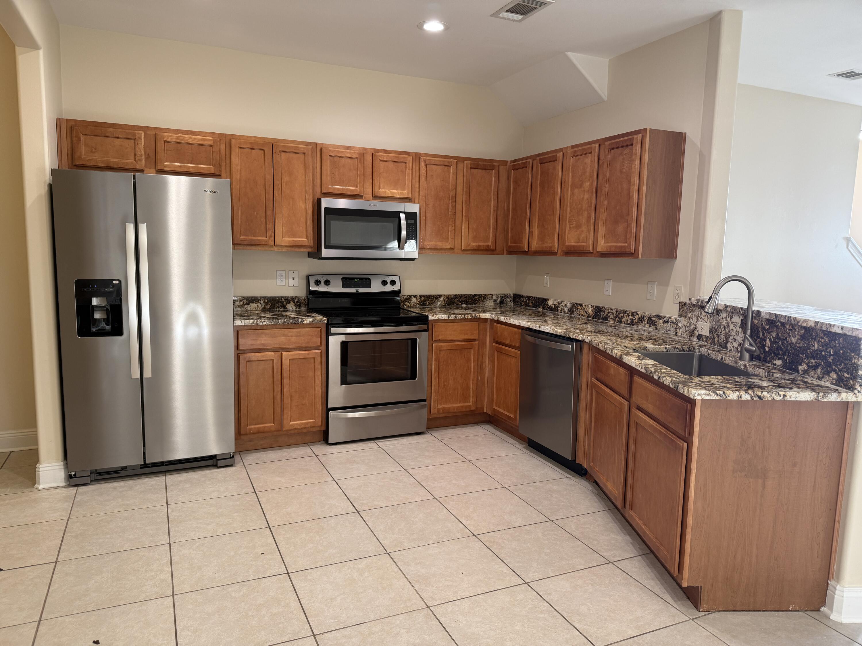 GRAND OAK PLACE - Residential